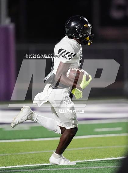 Thumbnail 3 in Klein Oak @ College Station (A Teams) photogallery.