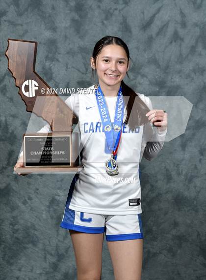 Thumbnail 2 in Caruthers (CIF State D3 Awards) photogallery.