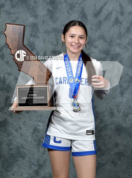 Thumbnail 1 in Caruthers (CIF State D3 Awards) photogallery.