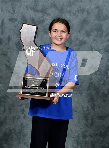 Thumbnail 3 in Caruthers (CIF State D3 Awards) photogallery.