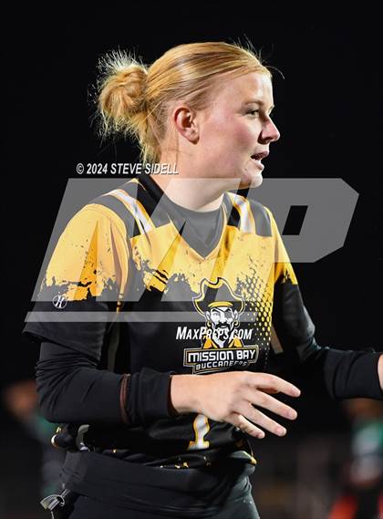 Thumbnail 2 in Lincoln vs Mission Bay (CIF-SD D2 First Round) photogallery.