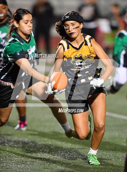 Thumbnail 1 in Lincoln vs Mission Bay (CIF-SD D2 First Round) photogallery.