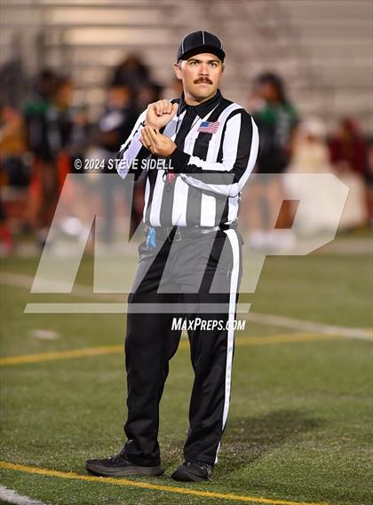 Thumbnail 2 in Lincoln vs Mission Bay (CIF-SD D2 First Round) photogallery.
