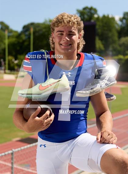 Thumbnail 3 in 2022-23 MaxPreps Male National Athlete of the Year (Sammy Brown) photogallery.