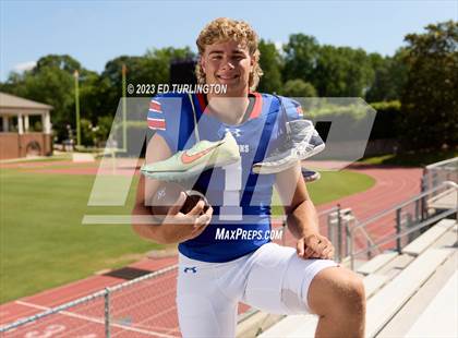 Thumbnail 3 in 2022-23 MaxPreps Male National Athlete of the Year (Sammy Brown) photogallery.