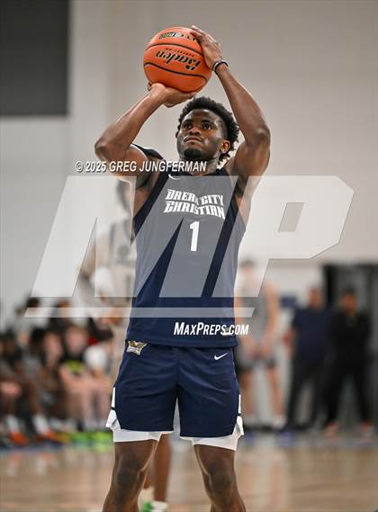 Thumbnail 3 in Prolific Prep of Napa Christian vs. Dream City Christian (The Crush in the Valley) photogallery.