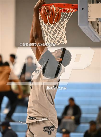 Thumbnail 2 in Prolific Prep of Napa Christian vs. Dream City Christian (The Crush in the Valley) photogallery.