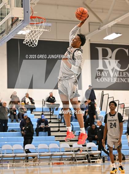Thumbnail 3 in Prolific Prep of Napa Christian vs. Dream City Christian (The Crush in the Valley) photogallery.