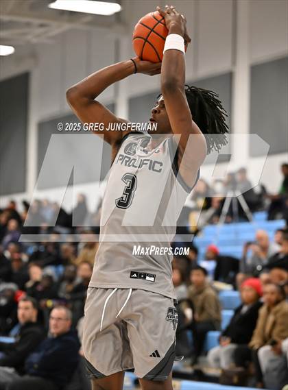 Thumbnail 3 in Prolific Prep of Napa Christian vs. Dream City Christian (The Crush in the Valley) photogallery.