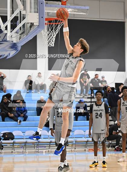 Thumbnail 2 in Prolific Prep of Napa Christian vs. Dream City Christian (The Crush in the Valley) photogallery.