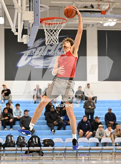 Thumbnail 2 in Prolific Prep of Napa Christian vs. Dream City Christian (The Crush in the Valley) photogallery.