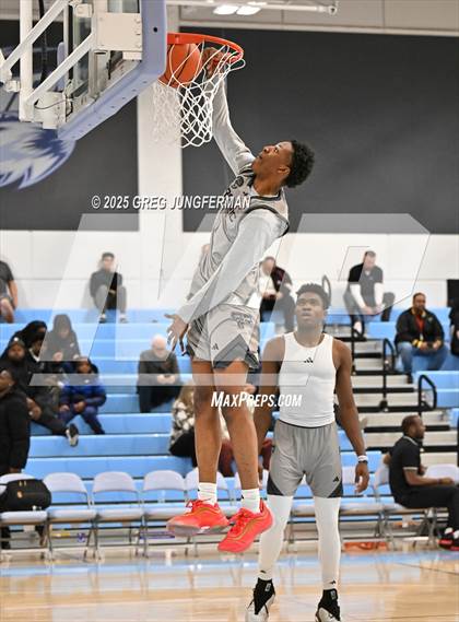 Thumbnail 2 in Prolific Prep of Napa Christian vs. Dream City Christian (The Crush in the Valley) photogallery.