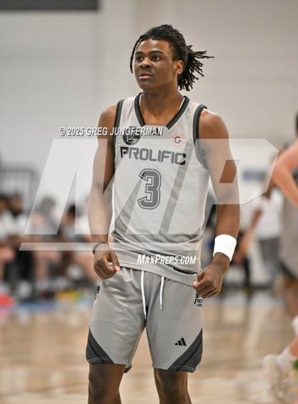 Thumbnail 3 in Prolific Prep of Napa Christian vs. Dream City Christian (The Crush in the Valley) photogallery.