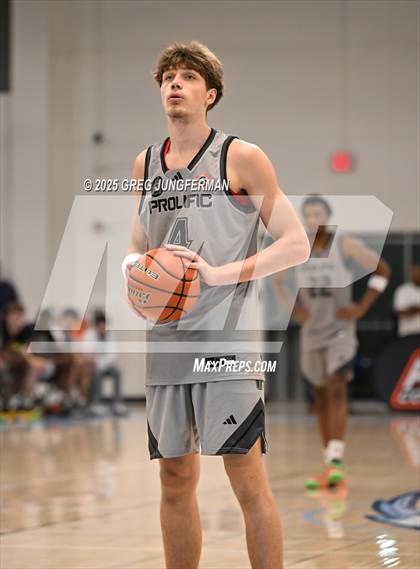 Thumbnail 2 in Prolific Prep of Napa Christian vs. Dream City Christian (The Crush in the Valley) photogallery.