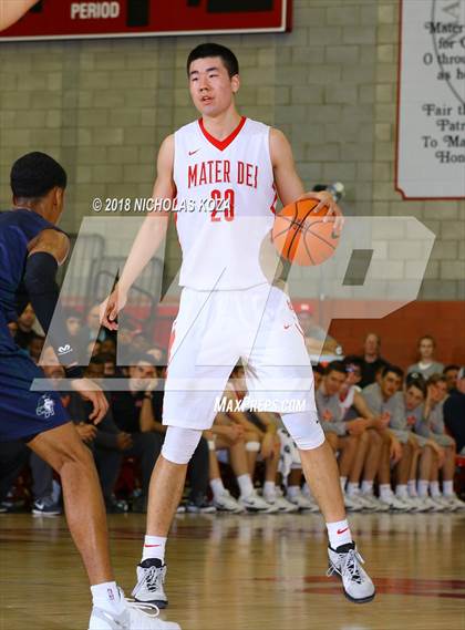Thumbnail 1 in Chino Hills vs. Mater Dei (Nike Extravaganza) photogallery.