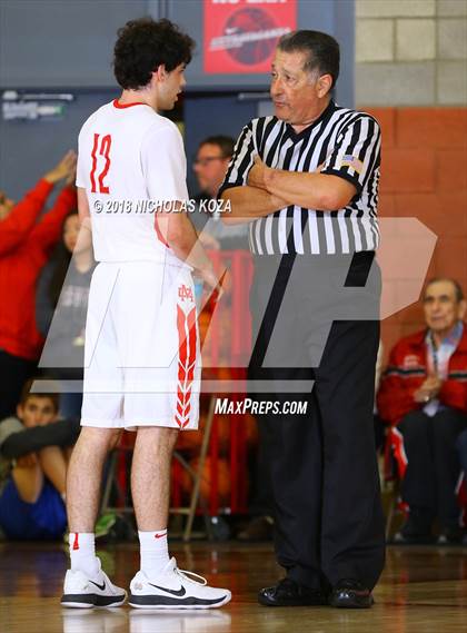 Thumbnail 3 in Chino Hills vs. Mater Dei (Nike Extravaganza) photogallery.