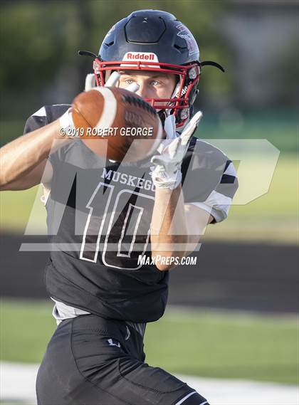 Thumbnail 1 in Arrowhead @ Muskego photogallery.