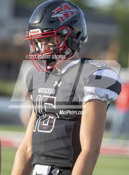 Thumbnail 1 in Arrowhead @ Muskego photogallery.