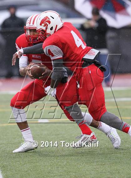 Thumbnail 3 in New Britain @ Norwich Free Academy (CIAC Class LL-Large Semifinal) photogallery.