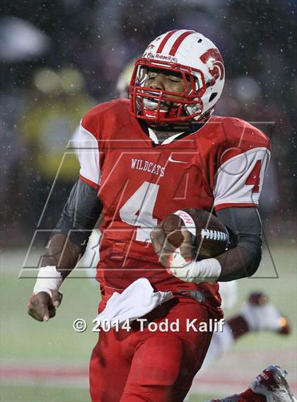 Thumbnail 2 in New Britain @ Norwich Free Academy (CIAC Class LL-Large Semifinal) photogallery.