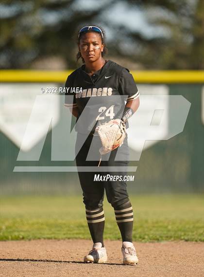 Thumbnail 3 in Archbishop Mitty @ Sheldon (CIF NOR CAL Playoff Round 1) photogallery.