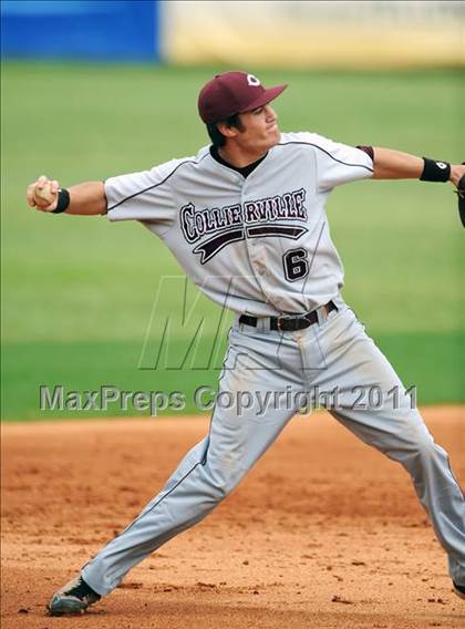 Thumbnail 3 in Riverdale vs. Collierville photogallery.