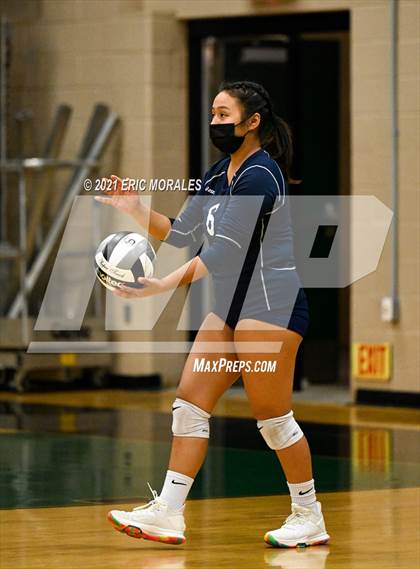 Thumbnail 2 in Coronado vs High Tech CV (CIF SDS D3 1st Round) photogallery.