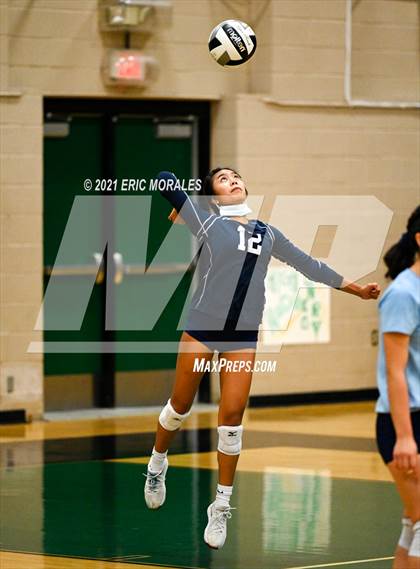 Thumbnail 3 in Coronado vs High Tech CV (CIF SDS D3 1st Round) photogallery.