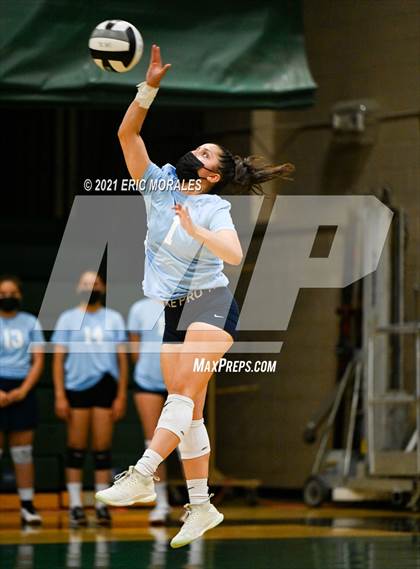 Thumbnail 1 in Coronado vs High Tech CV (CIF SDS D3 1st Round) photogallery.