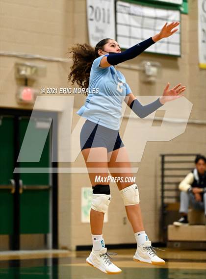 Thumbnail 3 in Coronado vs High Tech CV (CIF SDS D3 1st Round) photogallery.