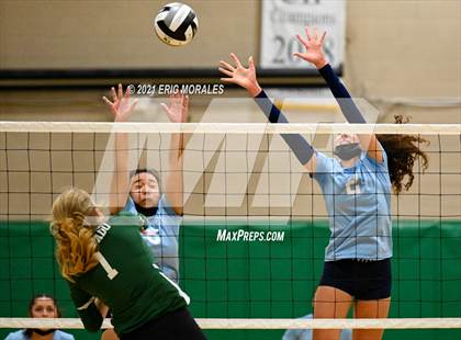 Thumbnail 1 in Coronado vs High Tech CV (CIF SDS D3 1st Round) photogallery.