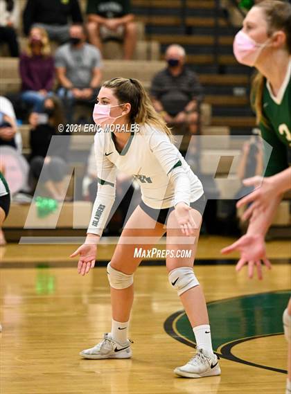 Thumbnail 2 in Coronado vs High Tech CV (CIF SDS D3 1st Round) photogallery.
