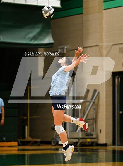 Thumbnail 1 in Coronado vs High Tech CV (CIF SDS D3 1st Round) photogallery.
