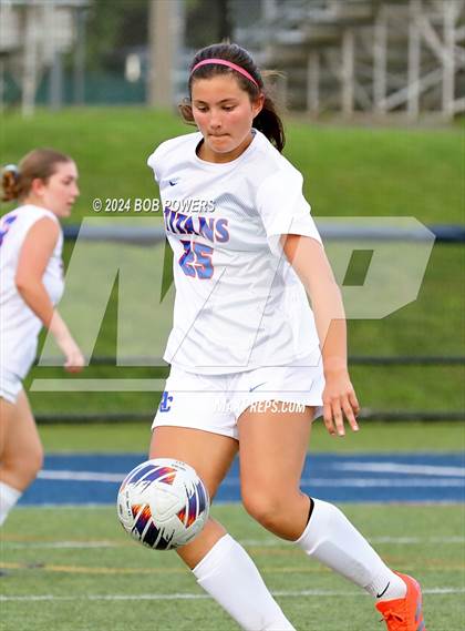 Thumbnail 1 in Alexandria City @ South County (Class 6 Region C Quarterfinal) photogallery.