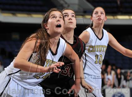 Thumbnail 1 in Alemany vs. Calabasas (CIF SS DIV 3AA Final) photogallery.