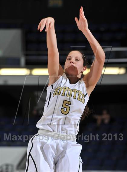 Thumbnail 2 in Alemany vs. Calabasas (CIF SS DIV 3AA Final) photogallery.