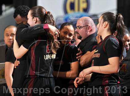 Thumbnail 2 in Alemany vs. Calabasas (CIF SS DIV 3AA Final) photogallery.