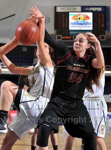 Thumbnail 3 in Alemany vs. Calabasas (CIF SS DIV 3AA Final) photogallery.