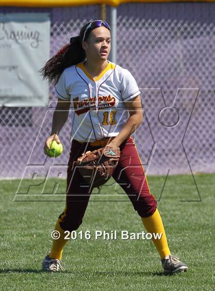 Thumbnail 2 in Bloom-Carroll vs. Westerville North photogallery.