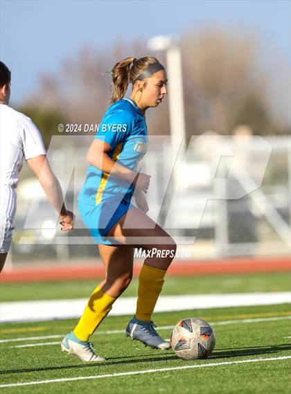 Thumbnail 2 in Berthoud @ Timnath photogallery.