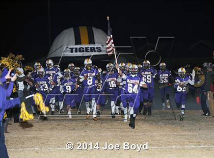 Thumbnail 3 in East Limestone vs. Madison County (AHSAA 5A Quarterfinal) photogallery.