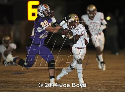 Thumbnail 3 in East Limestone vs. Madison County (AHSAA 5A Quarterfinal) photogallery.
