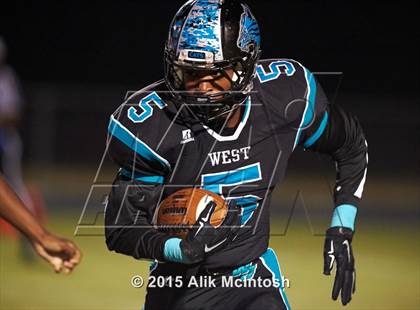 Thumbnail 2 in Clayton @ West Johnston photogallery.