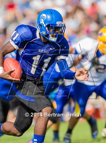 Thumbnail 3 in Lockport vs Kenmore West photogallery.