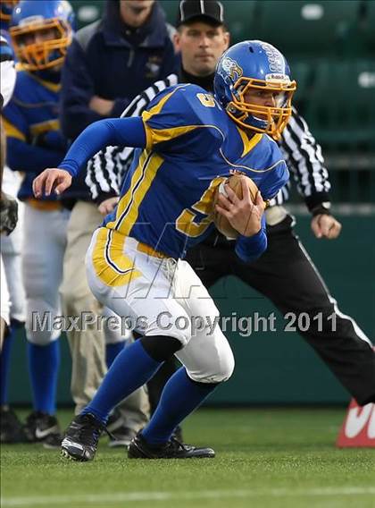 Thumbnail 3 in Irondequoit vs. Brockport (Section 5 Class AA Semifinal) photogallery.
