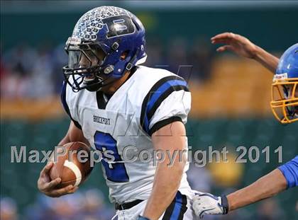 Thumbnail 2 in Irondequoit vs. Brockport (Section 5 Class AA Semifinal) photogallery.