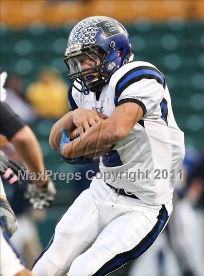 Thumbnail 1 in Irondequoit vs. Brockport (Section 5 Class AA Semifinal) photogallery.