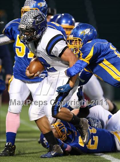 Thumbnail 2 in Irondequoit vs. Brockport (Section 5 Class AA Semifinal) photogallery.