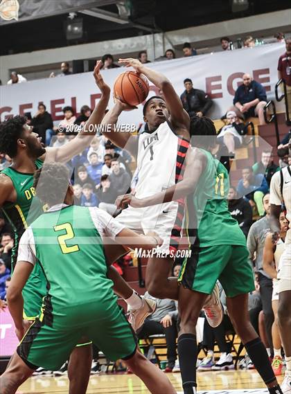 Thumbnail 3 in Long Island Lutheran vs. AZ Compass Prep (Spalding Hoophall Classic) photogallery.