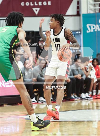 Thumbnail 2 in Long Island Lutheran vs. AZ Compass Prep (Spalding Hoophall Classic) photogallery.
